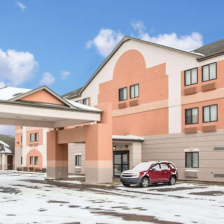 Quality Inn Меррилвилл Экстерьер фото