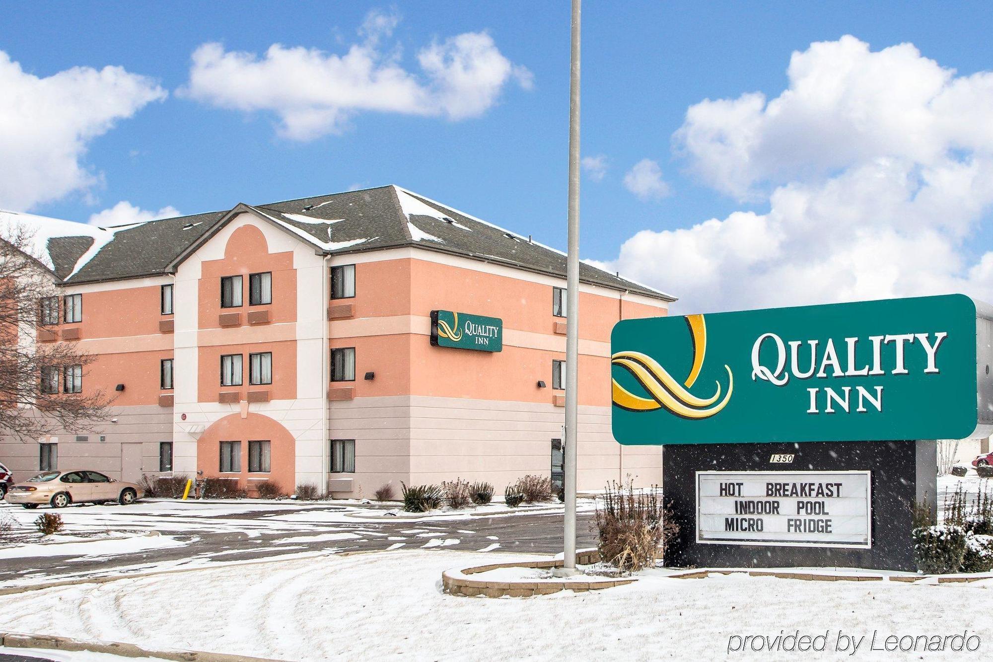 Quality Inn Меррилвилл Экстерьер фото