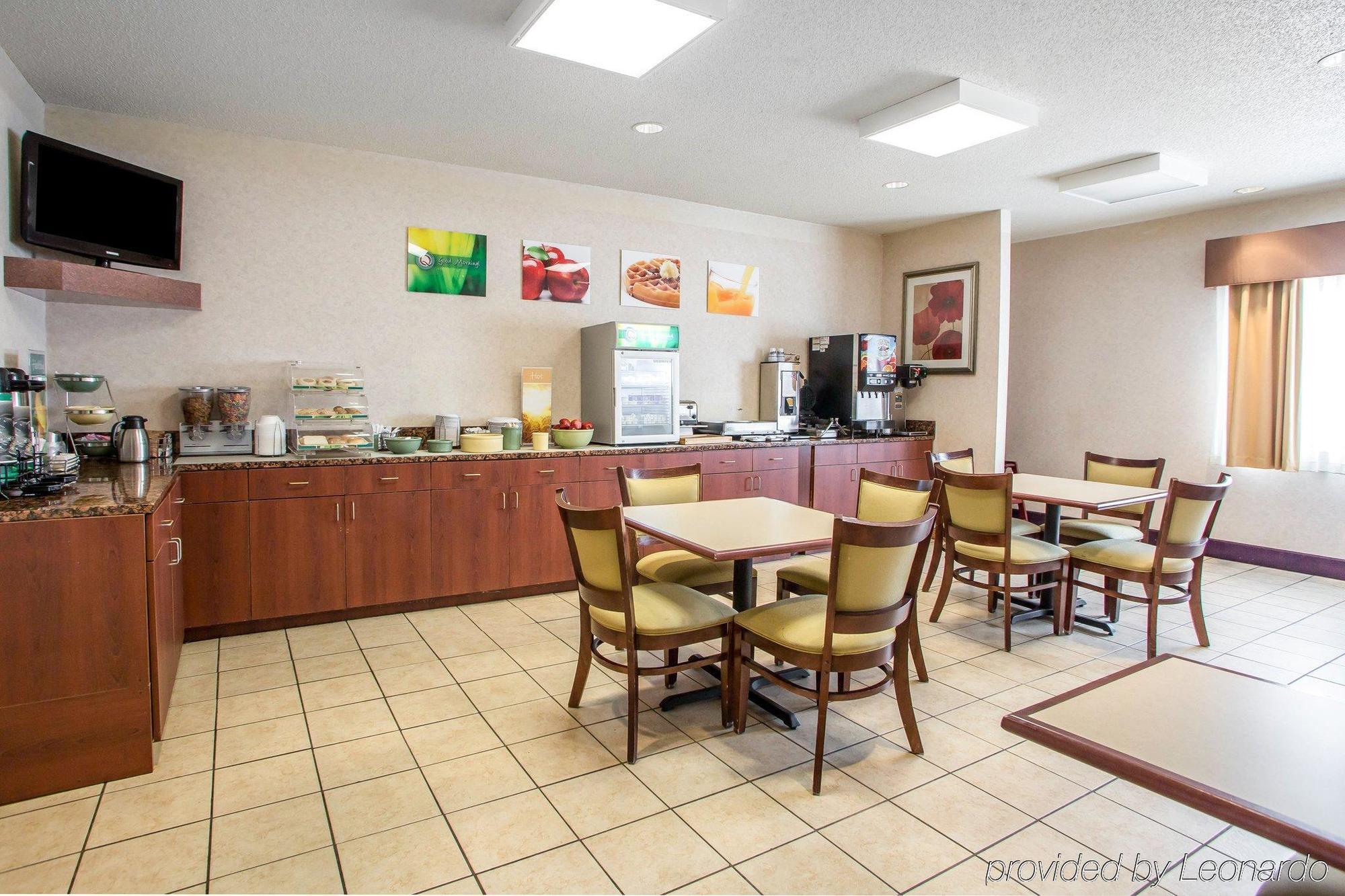 Quality Inn Меррилвилл Экстерьер фото