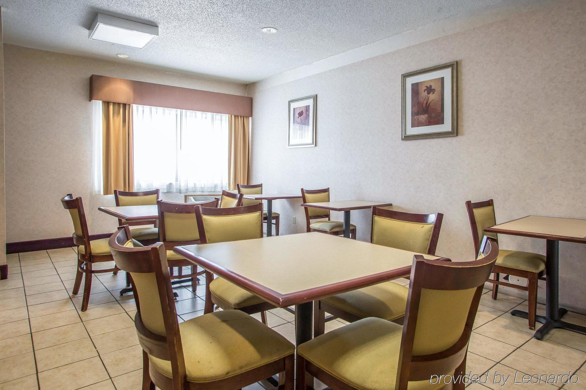 Quality Inn Меррилвилл Экстерьер фото